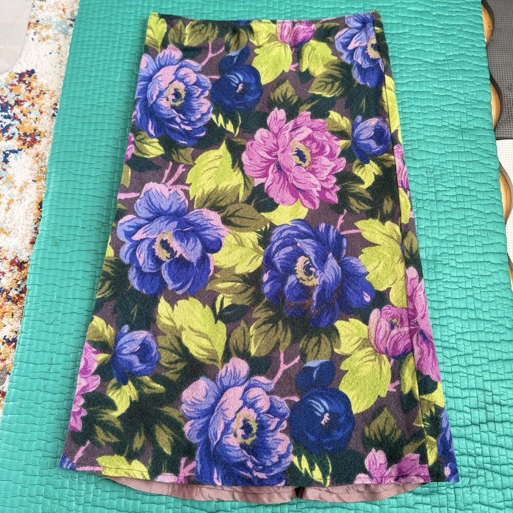 Vintage Paul & Joe Floral Skirt 100% Wool, Silk Lined Made In France Size 36 60s